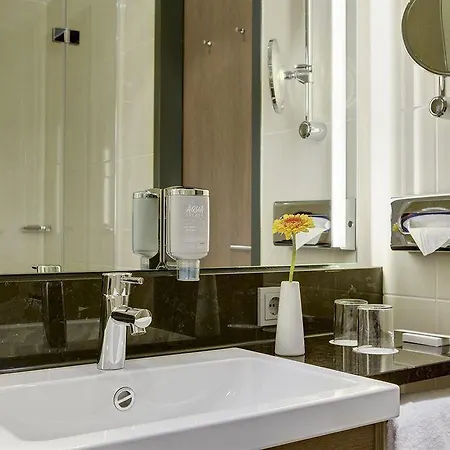 Intercityhotel 4*