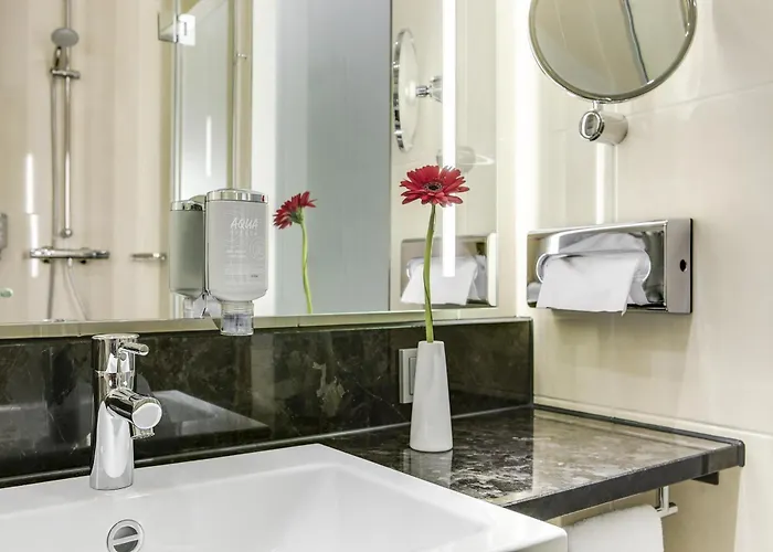 Hotel Intercityhotel 4*