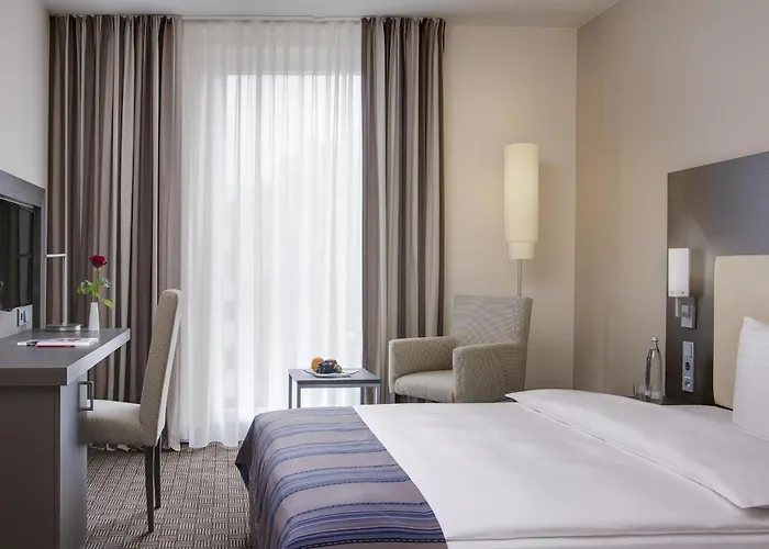 Hotel Intercityhotel 4*