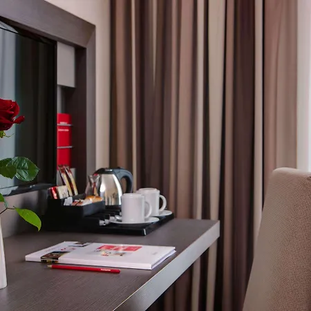 Intercityhotel Hotell 4*