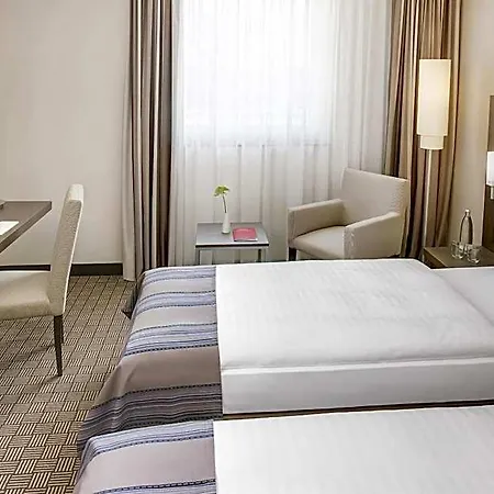 Intercityhotel Hotel 4*