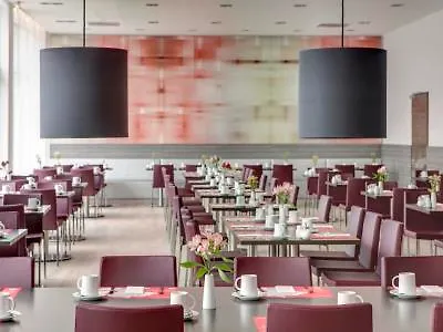 Intercityhotel מלון