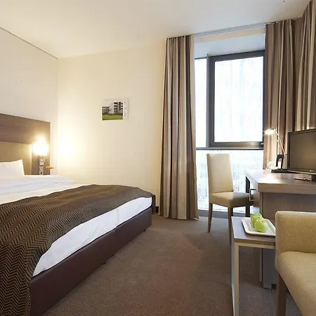 Intercityhotel 4*