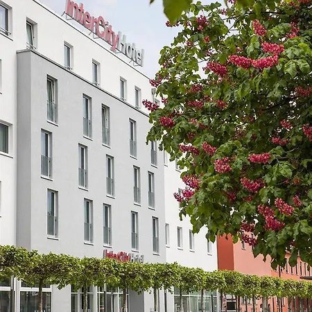 Intercityhotel 4*