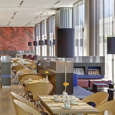 Intercityhotel Hotell