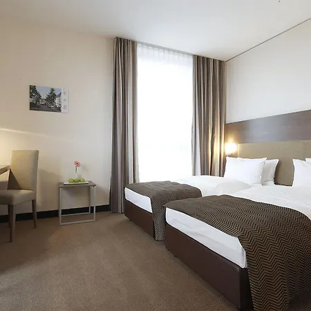 Hotell Intercityhotel 4*