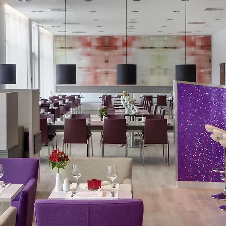 Hotel Intercityhotel 4*