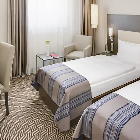 Intercityhotel 4*