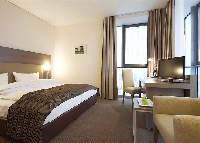 Intercityhotel 4*