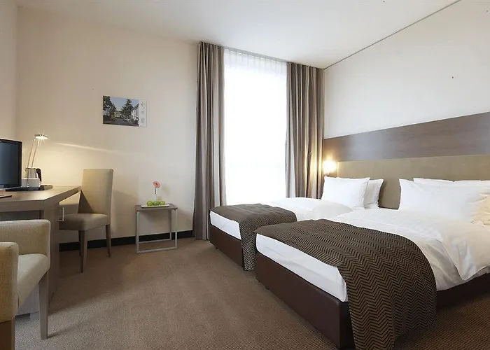 Hotel Intercityhotel 4*